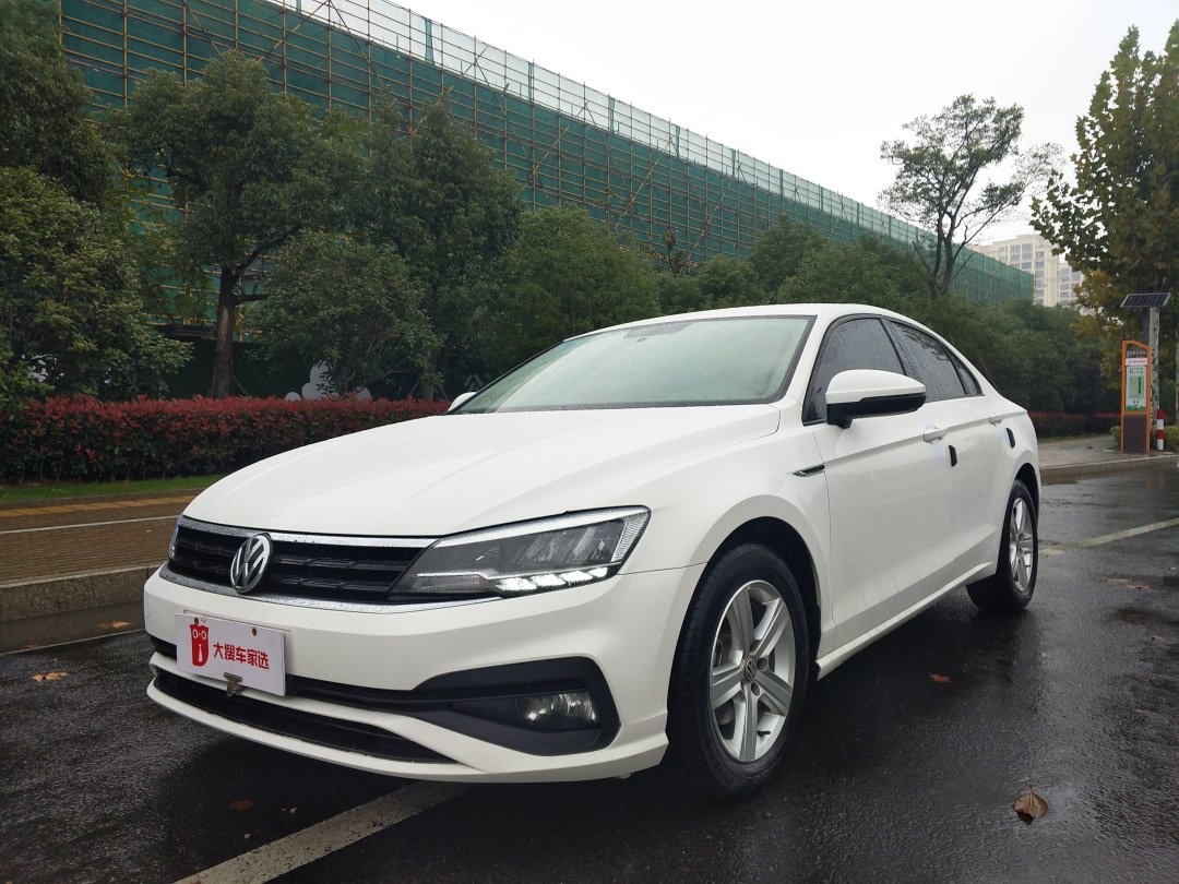 19年大众凌渡白色